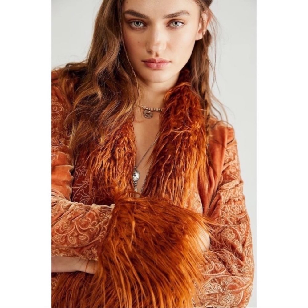 Free People Understated Cropped
Stillwater Coat - Picture 2 of 7